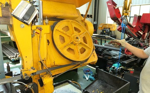 莲花金属带锯床的日常使用和保养注意事项！